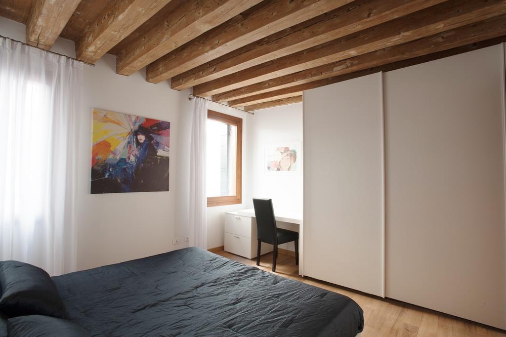 The Lion'S House Apt1 Βενετία Δωμάτιο φωτογραφία